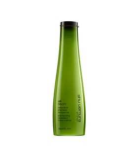 Shu Uermura Silk Bloom Shampooing pour cheveux secs et abîmés 300ml